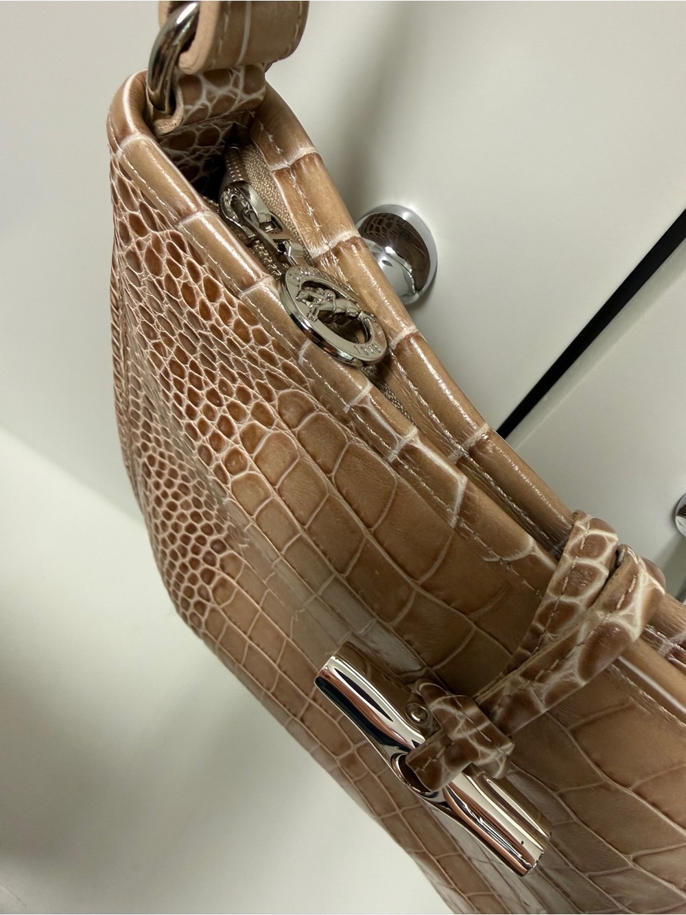 Longchamp Taupe Crocodile Embossed Leather Crossbody / Shoulder Bag - Picture 4 of 13
